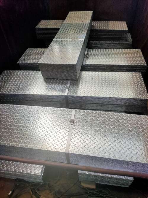 镀锌花纹板参数认准大品牌厂家