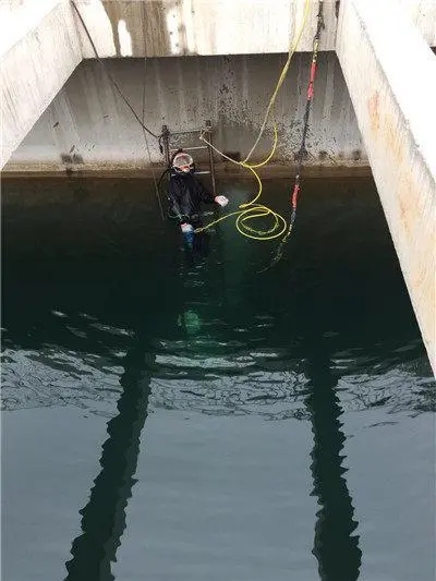 污水管道水下拆墙高效快捷